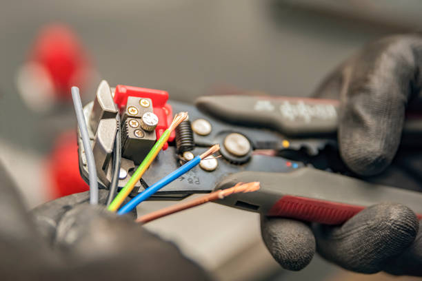 Best Emergency Electrical Repair  in Mayodan, NC